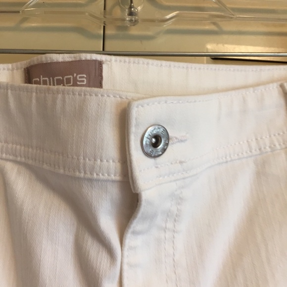 Chico’s 3 White Denim Jean Capri - Picture 6 of 10